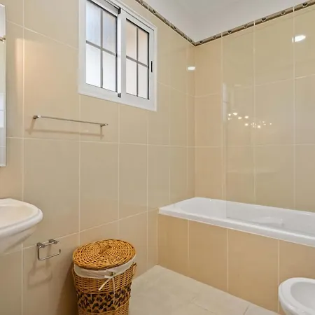 Palm Tree House By Homie Vakantiehuis *